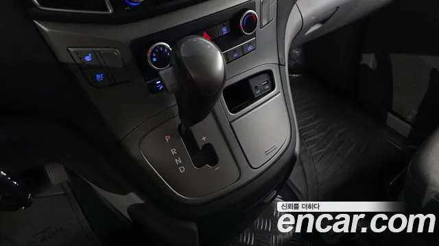 Hyundai Starex 2018 thumb 9