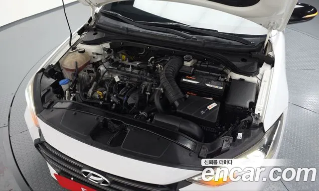 Hyundai Avante 2016 thumb 5