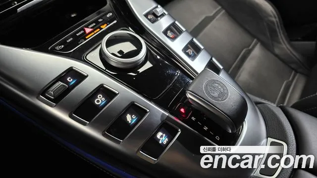 Mercedes-Benz AMG GT 2020 thumb 9