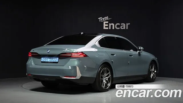 BMW i5 2023 thumb 2