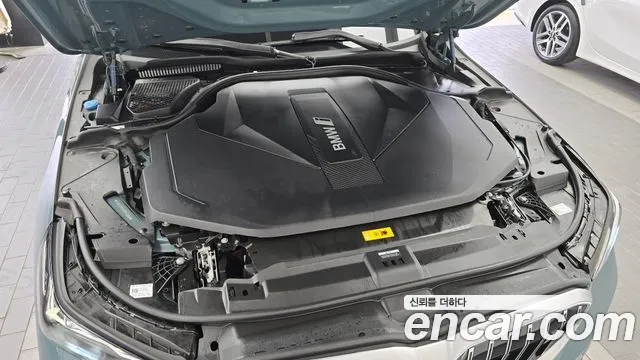 BMW i5 2023 thumb 6
