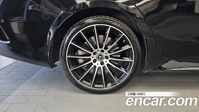 Mercedes-Benz CLS-Class 2019 thumb 5