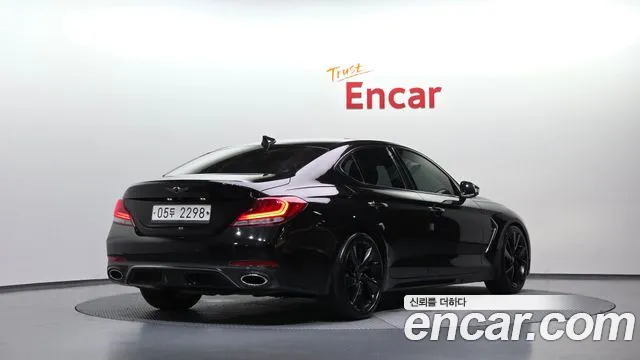 Genesis G70 2017 thumb 2