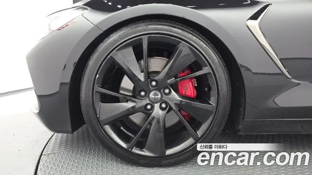 Genesis G70 2017 thumb 5
