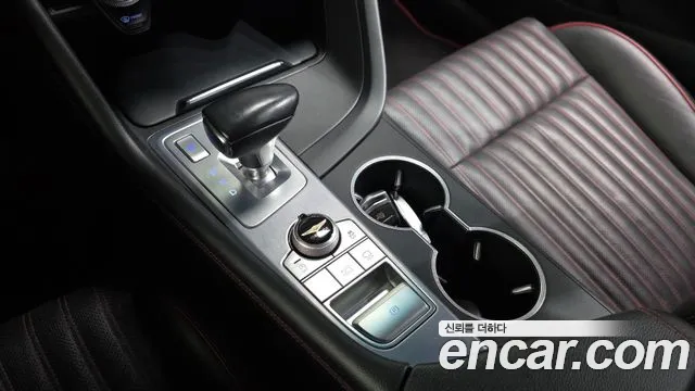 Genesis G70 2017 thumb 9