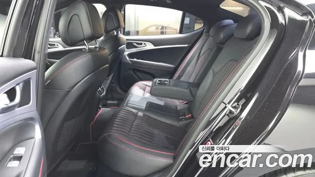 Genesis G70 2017 thumb 12