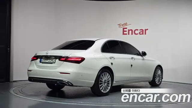 Mercedes-Benz E-Класс 2021 thumb 2