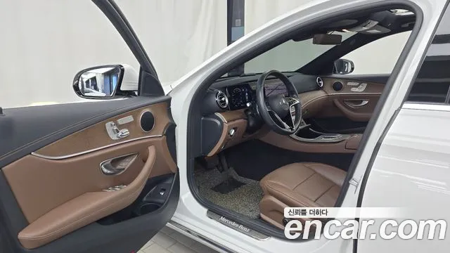 Mercedes-Benz E-Класс 2021 thumb 10