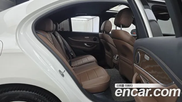 Mercedes-Benz E-Класс 2021 thumb 11