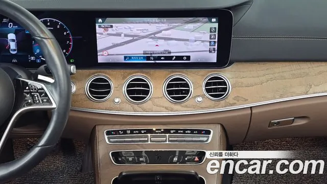 Mercedes-Benz E-Класс 2021 thumb 12
