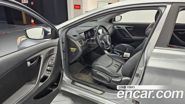 Hyundai Avante 2015 thumb 10