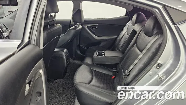 Hyundai Avante 2015 thumb 12