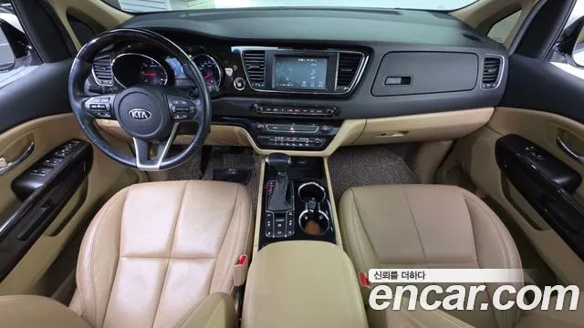 Kia Carnival 2018 thumb 7