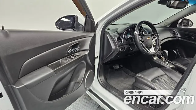 ChevroletGMDaewoo Cruze 2015 thumb 10
