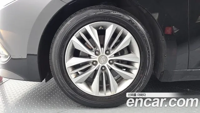 Hyundai Grandeur 2016 thumb 5
