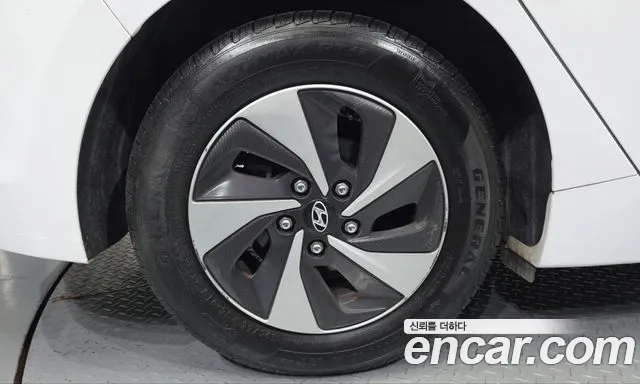Hyundai IONIQ 6 2017 thumb 5