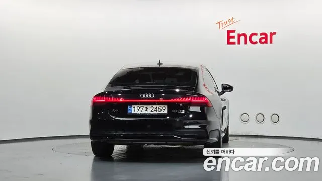 Audi A7 2022 thumb 4
