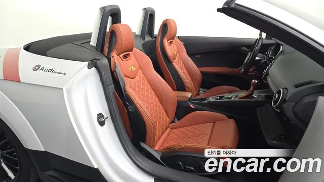 Audi TT 2016 thumb 11