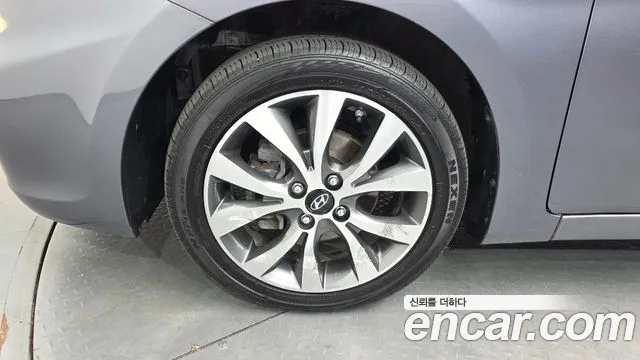 Hyundai Accent 2017 thumb 5