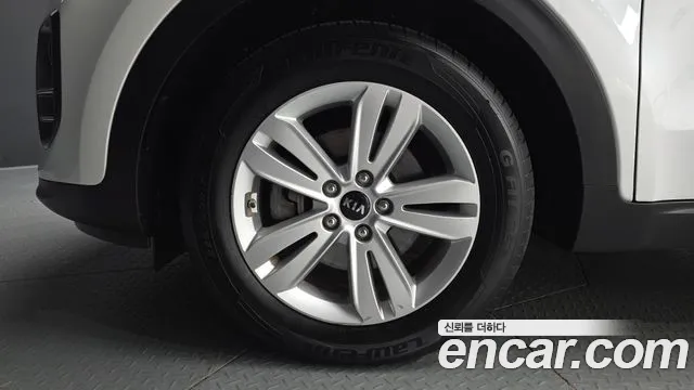 Kia Sportage 2018 thumb 5