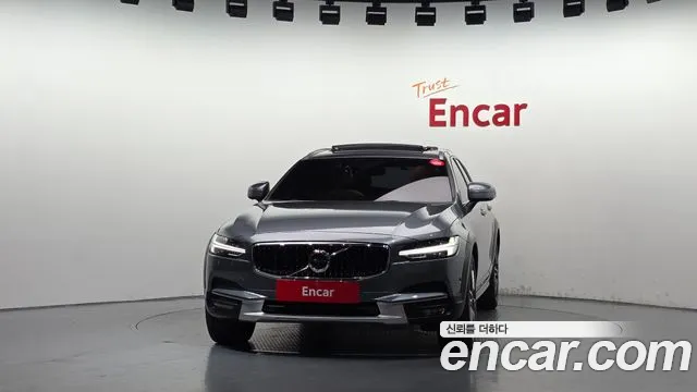 Volvo V90 2017 thumb 3