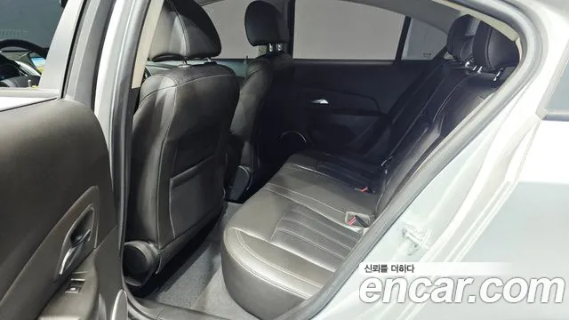 ChevroletGMDaewoo Cruze 2013 thumb 12