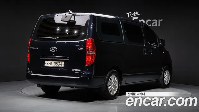 Hyundai Starex 2019 thumb 2