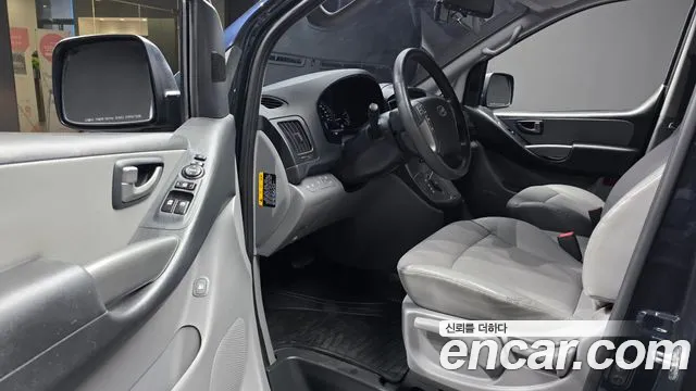 Hyundai Starex 2019 thumb 10