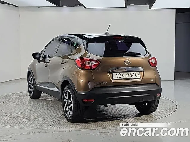 Renault-KoreaSamsung Captur 2016 thumb 3