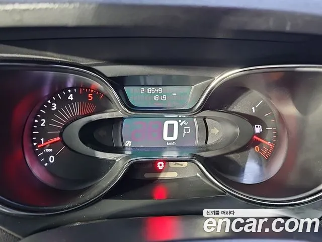 Renault-KoreaSamsung Captur 2016 thumb 7