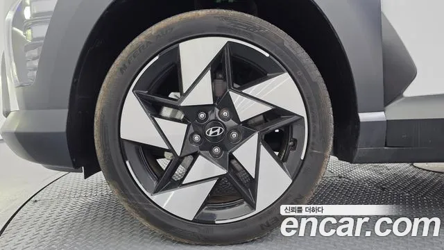 Hyundai Kona 2023 thumb 5
