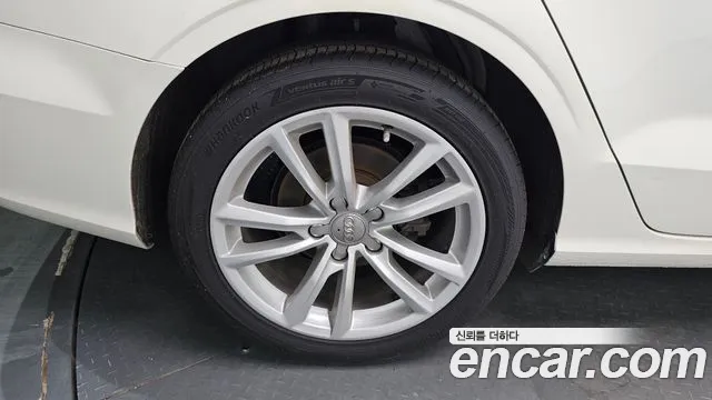 Audi A3 2014 thumb 5
