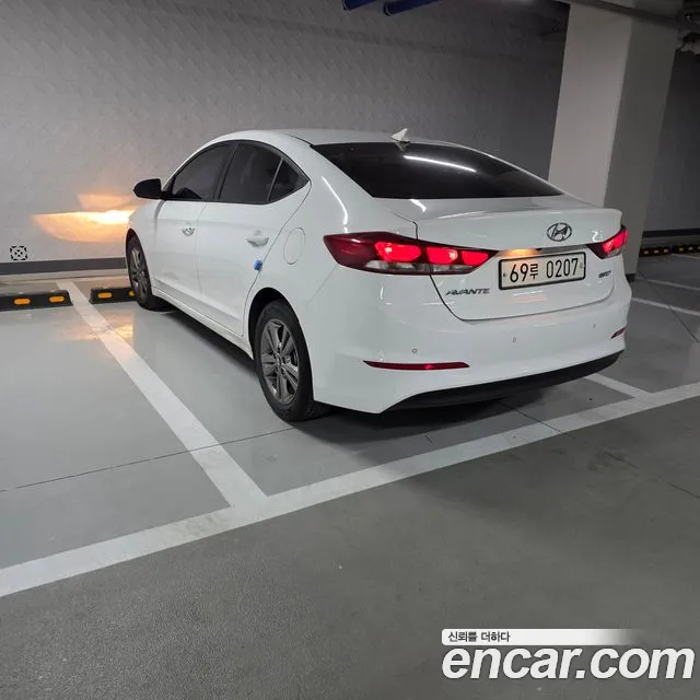 Hyundai Avante 2016 thumb 2