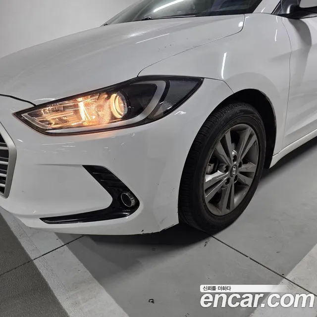 Hyundai Avante 2016 thumb 5