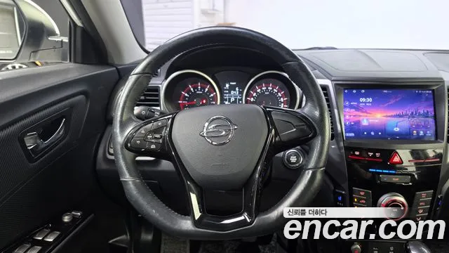 KG_Mobility_Ssangyong TIBOLI 2016 thumb 12