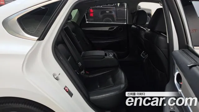 Hyundai Grandeur 2017 thumb 11