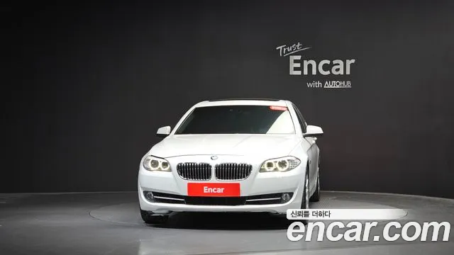 BMW 5-Series 2013 thumb 2