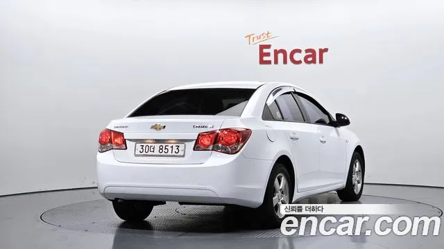 ChevroletGMDaewoo Cruze 2011 thumb 2