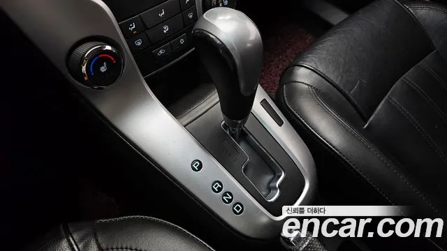 ChevroletGMDaewoo Cruze 2011 thumb 9