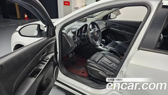ChevroletGMDaewoo Cruze 2011 thumb 10