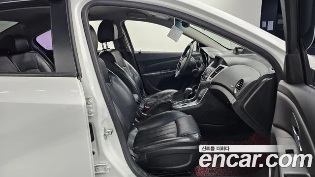 ChevroletGMDaewoo Cruze 2011 thumb 11