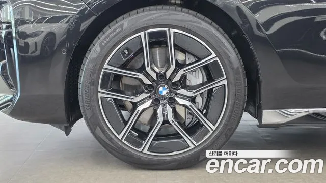 BMW 7-Series 2026 thumb 5