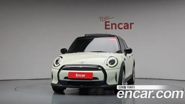 MINI Hatch 2022 thumb 2