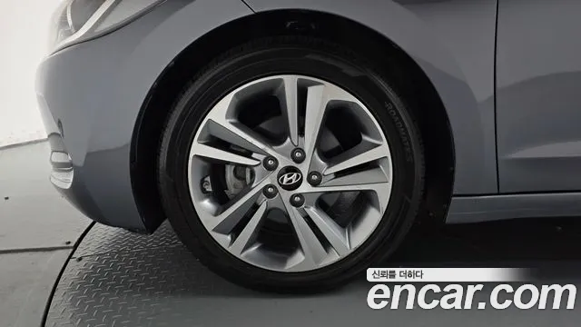 Hyundai Avante 2017 thumb 4