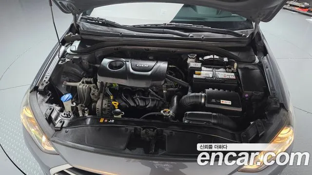 Hyundai Avante 2017 thumb 5