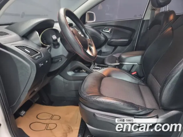 Hyundai Tucson 2010 thumb 10