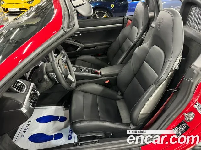 Porsche Cayman 2019 thumb 8
