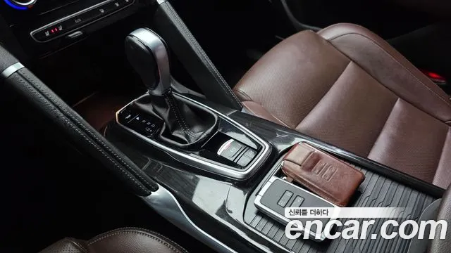 Renault-KoreaSamsung Koleos 2019 thumb 9