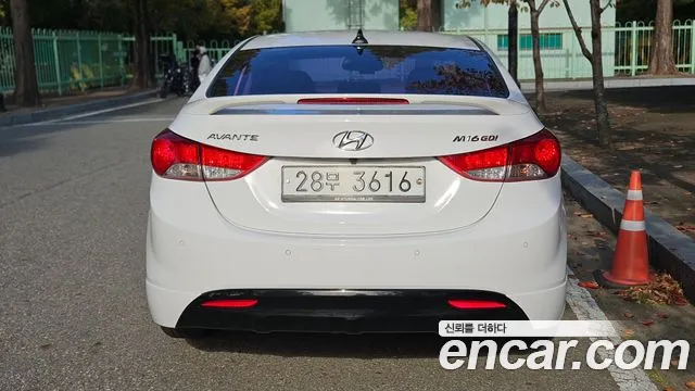 Hyundai Avante 2012 thumb 4