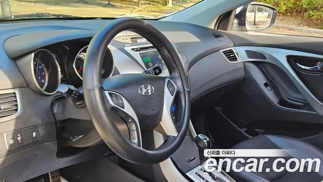 Hyundai Avante 2012 thumb 7